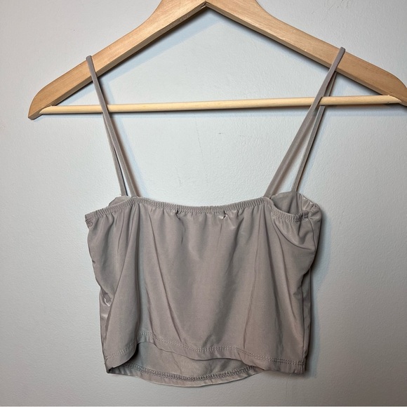 White Fox Boutique Cropped Spaghetti Strap Tank Top Size S Silver Gray Silky - Picture 3 of 5